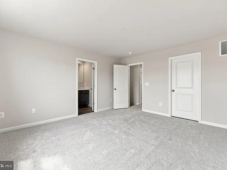 394 Seeback Dr — Photo 26