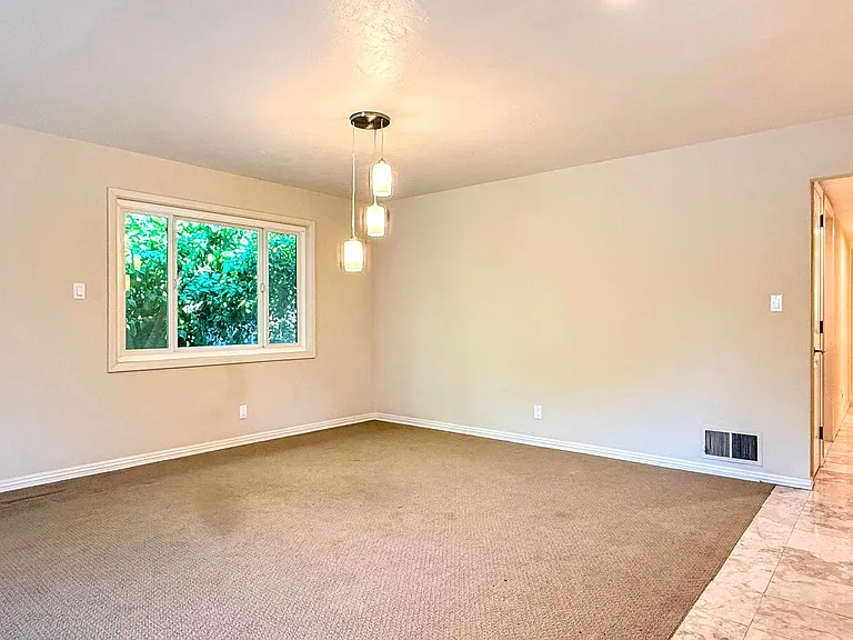 1711 Cabana Dr — Photo 8