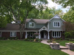 1164 Summit Hills Ln, Naperville, IL 60563