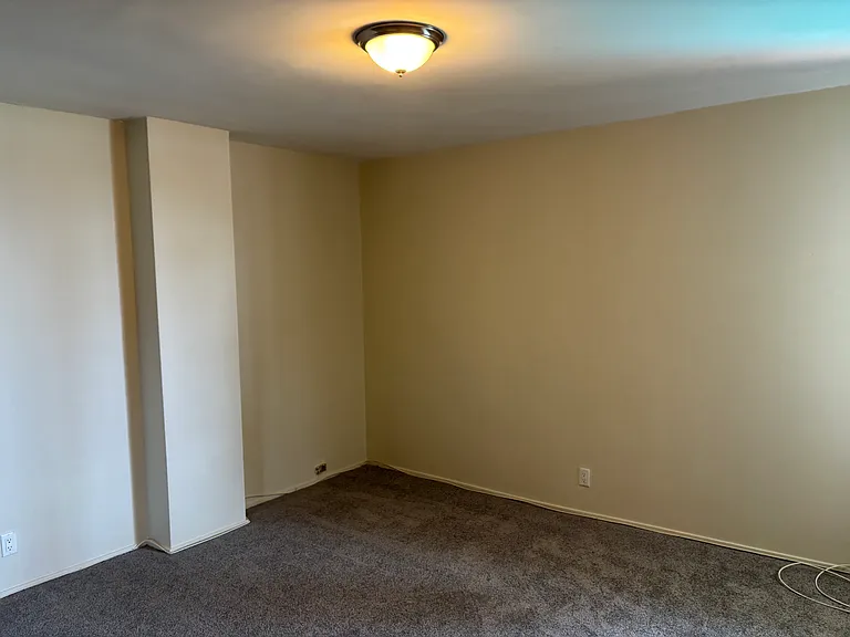 915 Ocean Ave #302 — Photo 9