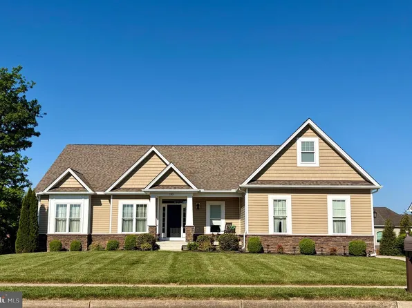 135 Kinross Dr, Winchester, VA 22602