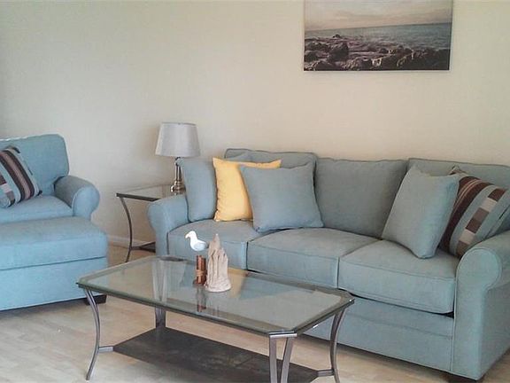 4th image of 5850 Trailwinds Dr APT 726