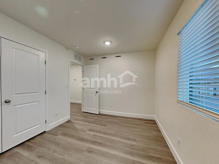 10375 Medusita St — Photo 20