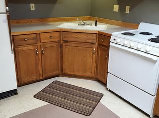 813 W 28th St APT 2, Kearney, NE 68845