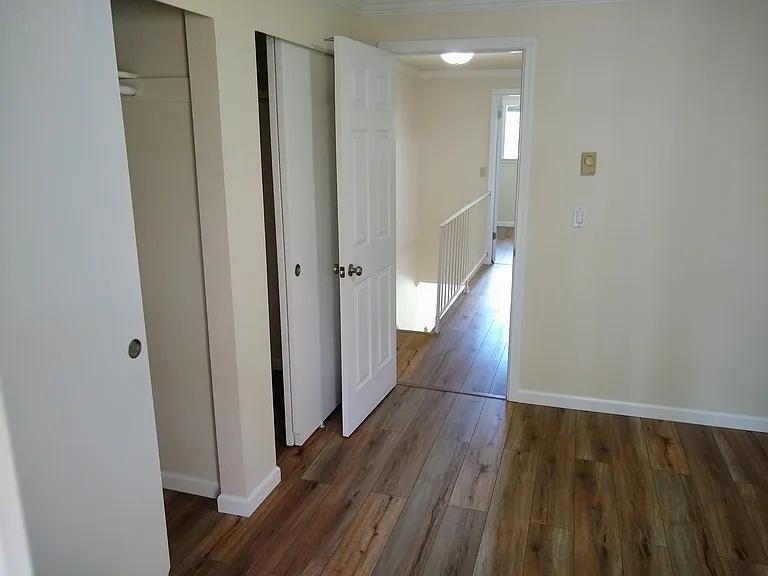 603 Sutton Ln — Photo 6