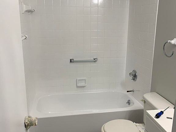 2nd image of 1551 NE 2nd St APT A