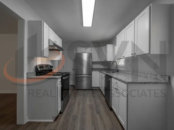 2911 Beechwood Dr, Durham, NC 27707