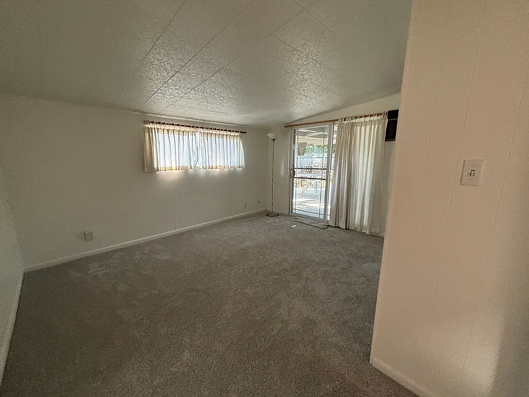 3167 Hacienda Dr — Photo 14