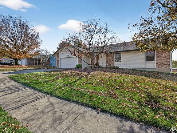 2nd image of 2741 Penbrooke Ln
