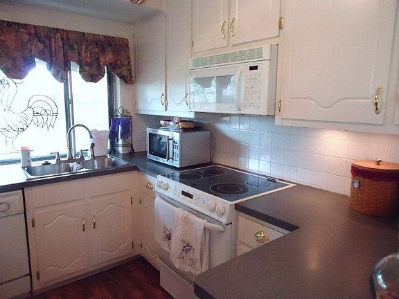 3rd image of 103 Havenwood Dr