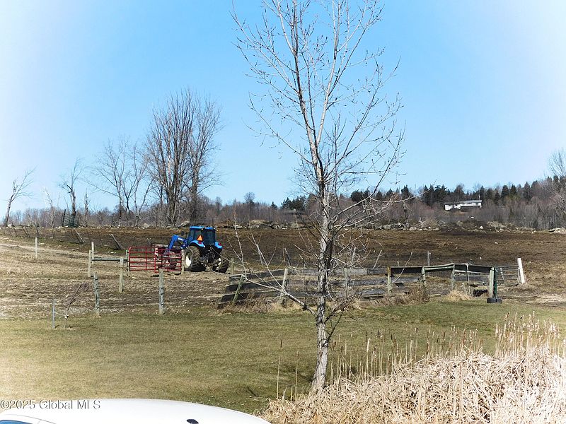3rd image of 449 Caverns Road