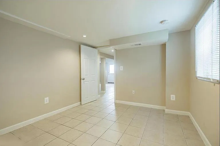 Bedroom #1