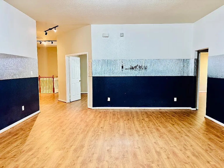 9947 Valance Way — Photo 24