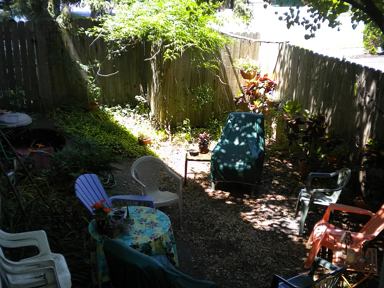 115 S Pleasant St #B — Photo 12