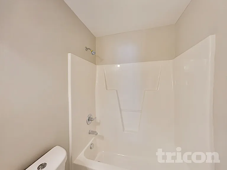 2809 Erinridge Rd — Photo 15