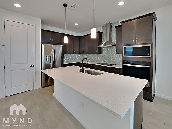 3rd image of 5350 Lake Virginia St #A