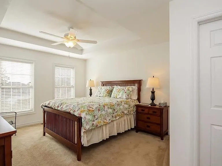 3370 Endsleigh Ln — Photo 19