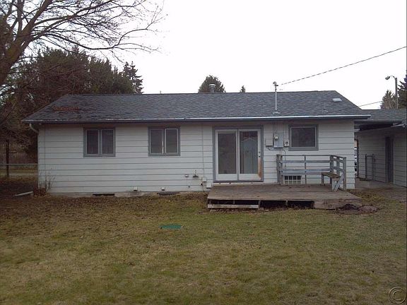 3rd image of 109 Wapikiya Dr