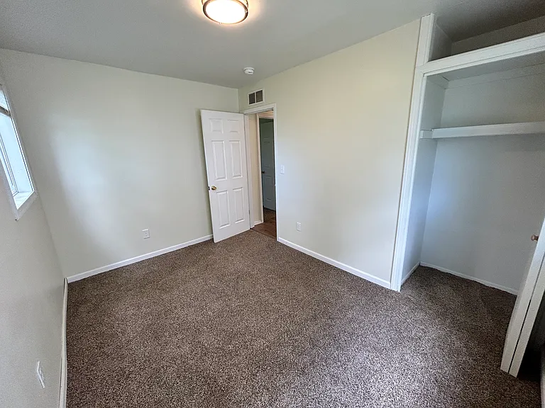 2031 Dowd St — Photo 18