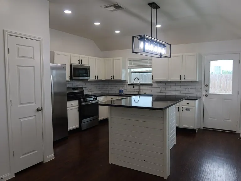 6114 El Oro Dr — Photo 6