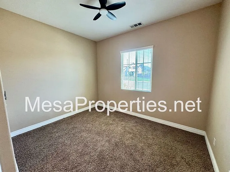 28610 Strauss Ln — Photo 9