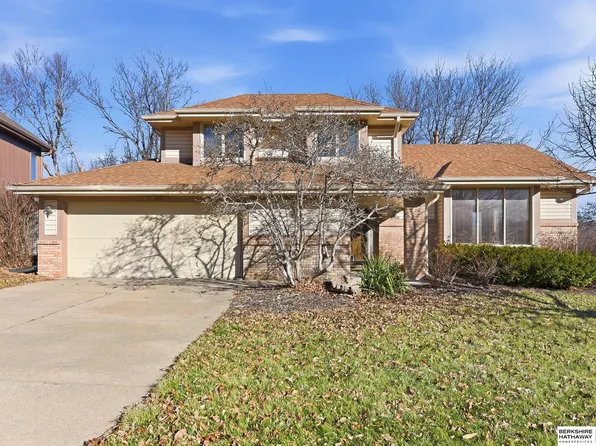 15430 Hamilton St, Omaha, NE 68154