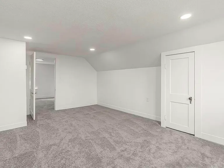 407 Cox Ave — Photo 15