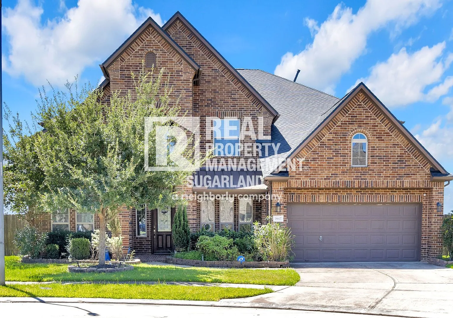 Stunning 5-Bedroom, 4.5-Bath Home for Rent in Richmond, TX — Photo 2