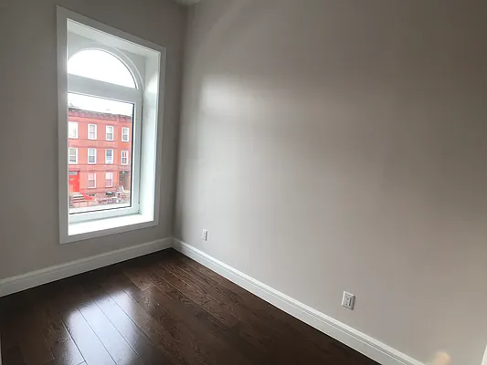 Rented by Ideal Properties Group | media 61