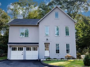 14 White Barns Ln, Norwalk, CT 06851