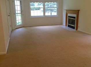 3216 Carriage Way Dr, Arlington Heights, IL 60004