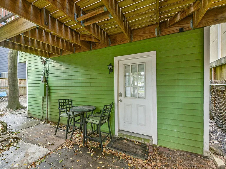 402 Bomar St — Photo 12