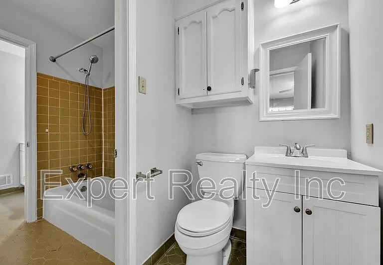 822 Linbard Ln — Photo 12