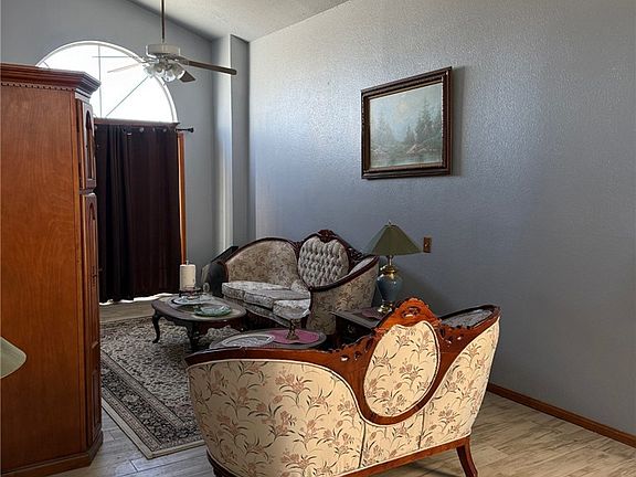 5th image of 26795 Stirrup Ln