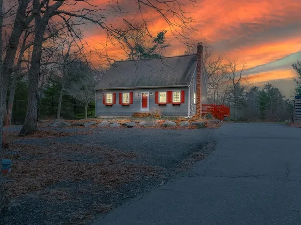 18 Green St, Berkley, MA 02779