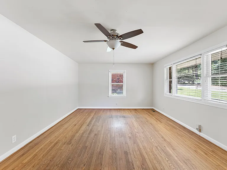 2808 Bardwell Rd — Photo 5