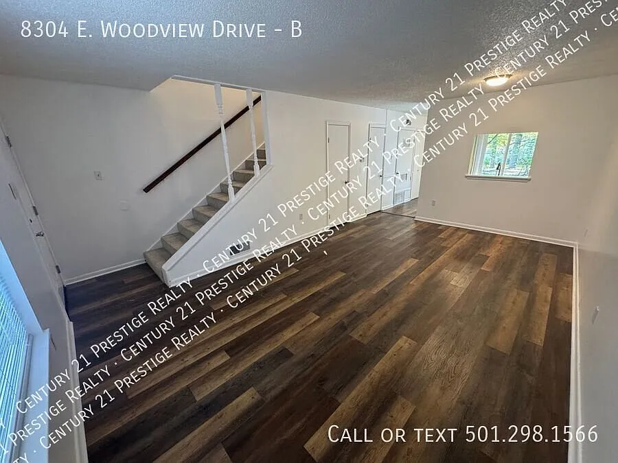 2 bed, 1.5 bath, 900 sqft, $875 — Photo 2