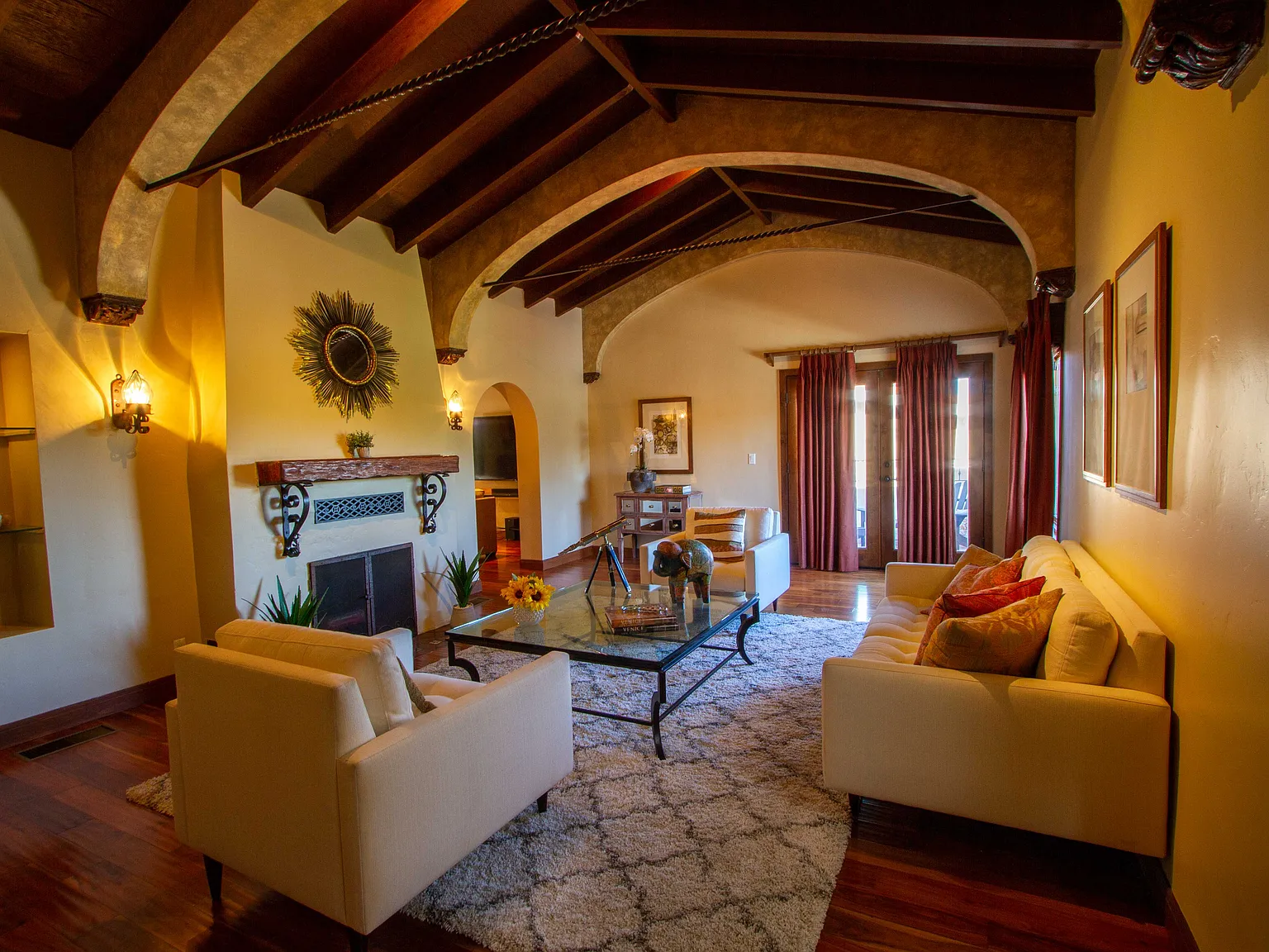 3 bed, $11,000 — Photo 2