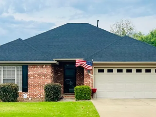 1810 Penny St, Conway, AR 72034