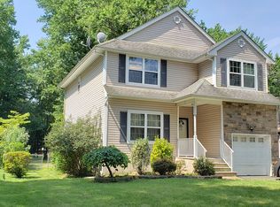 710 Spruce Rd, North Brunswick, NJ 08902