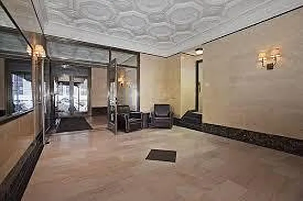 Rented by Douglas Elliman | media 19