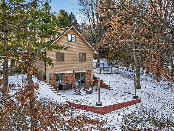 4th image of 8900 County Farm Rd