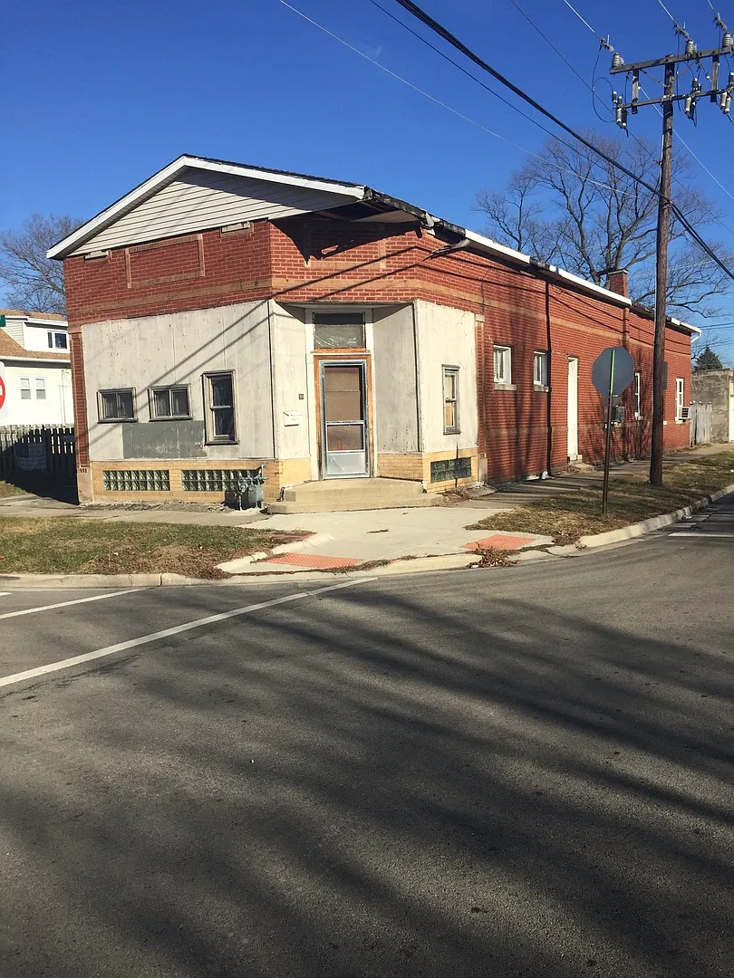 4111 Gage Ave photo 1