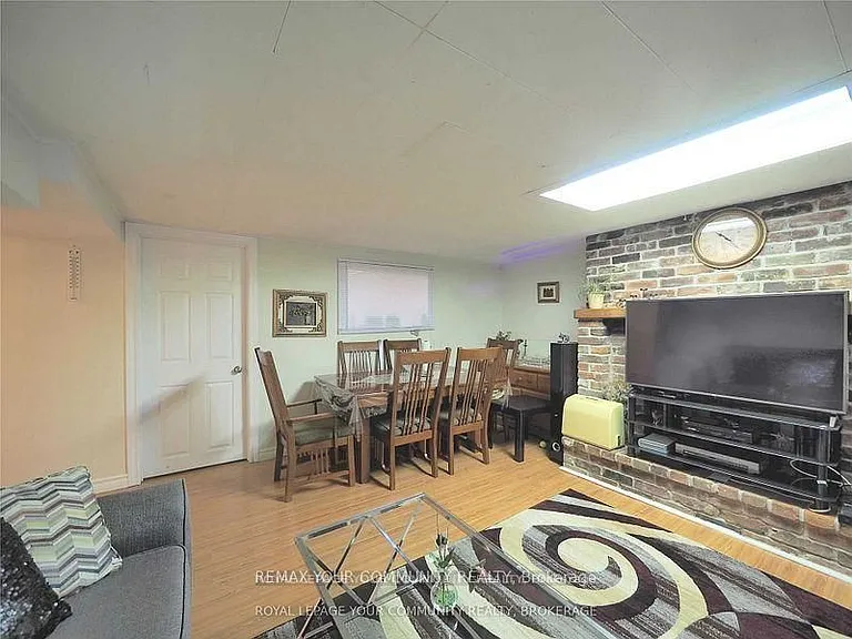 69 Samson Cres — Photo 5
