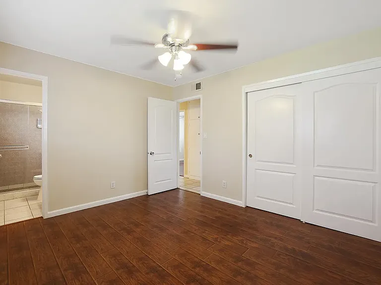 4335 W Tulare Ave — Photo 17