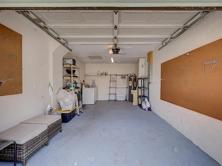 504 7th St SE — Photo 22