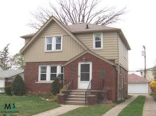 1596 W Troy St, Ferndale, MI