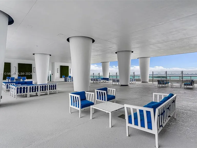 1800 N Bayshore Dr #1408 — Photo 14