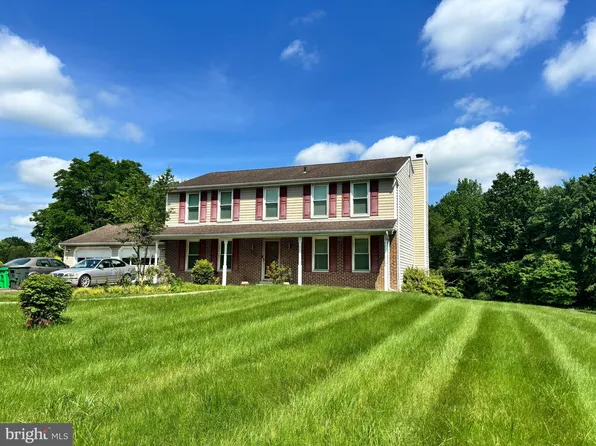 3204 Geaton Dr, Upper Marlboro, MD 20774