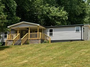 2805 Joy Ranch Rd, Woodlawn, VA 24381